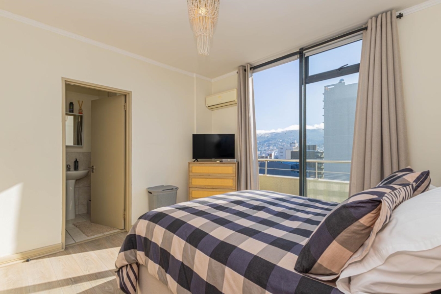 2 Bedroom Property for Sale in Cape Town City Centre Western Cape